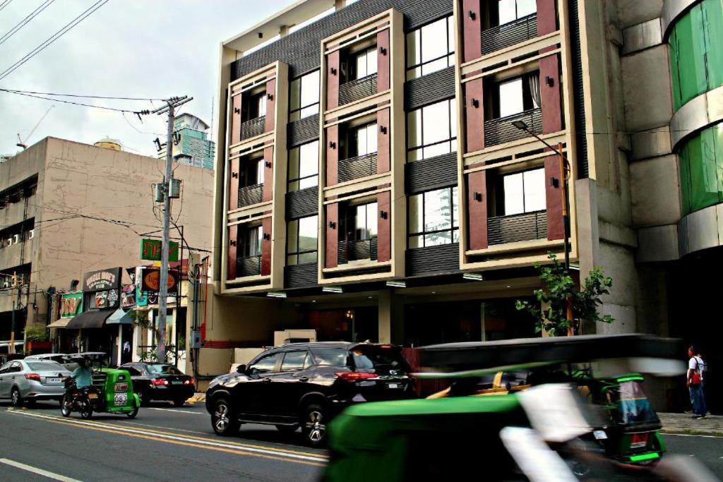 Urban Hostel Pasig City Exterior photo