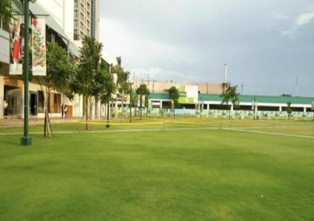 Urban Hostel Pasig City Exterior photo