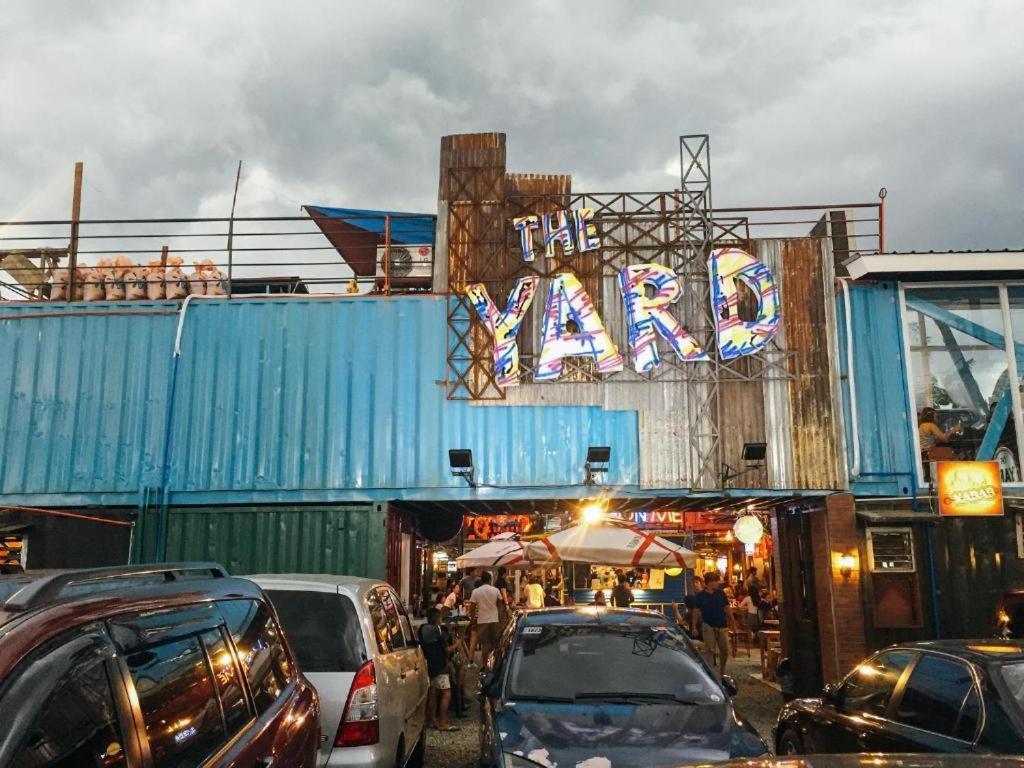 Urban Hostel Pasig City Exterior photo