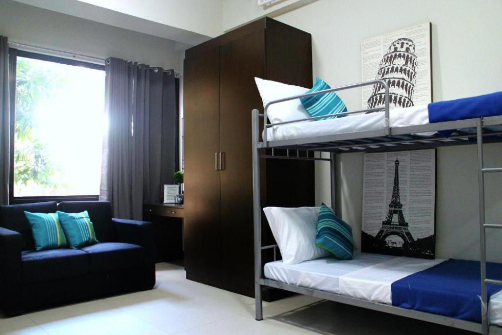 Urban Hostel Pasig City Exterior photo