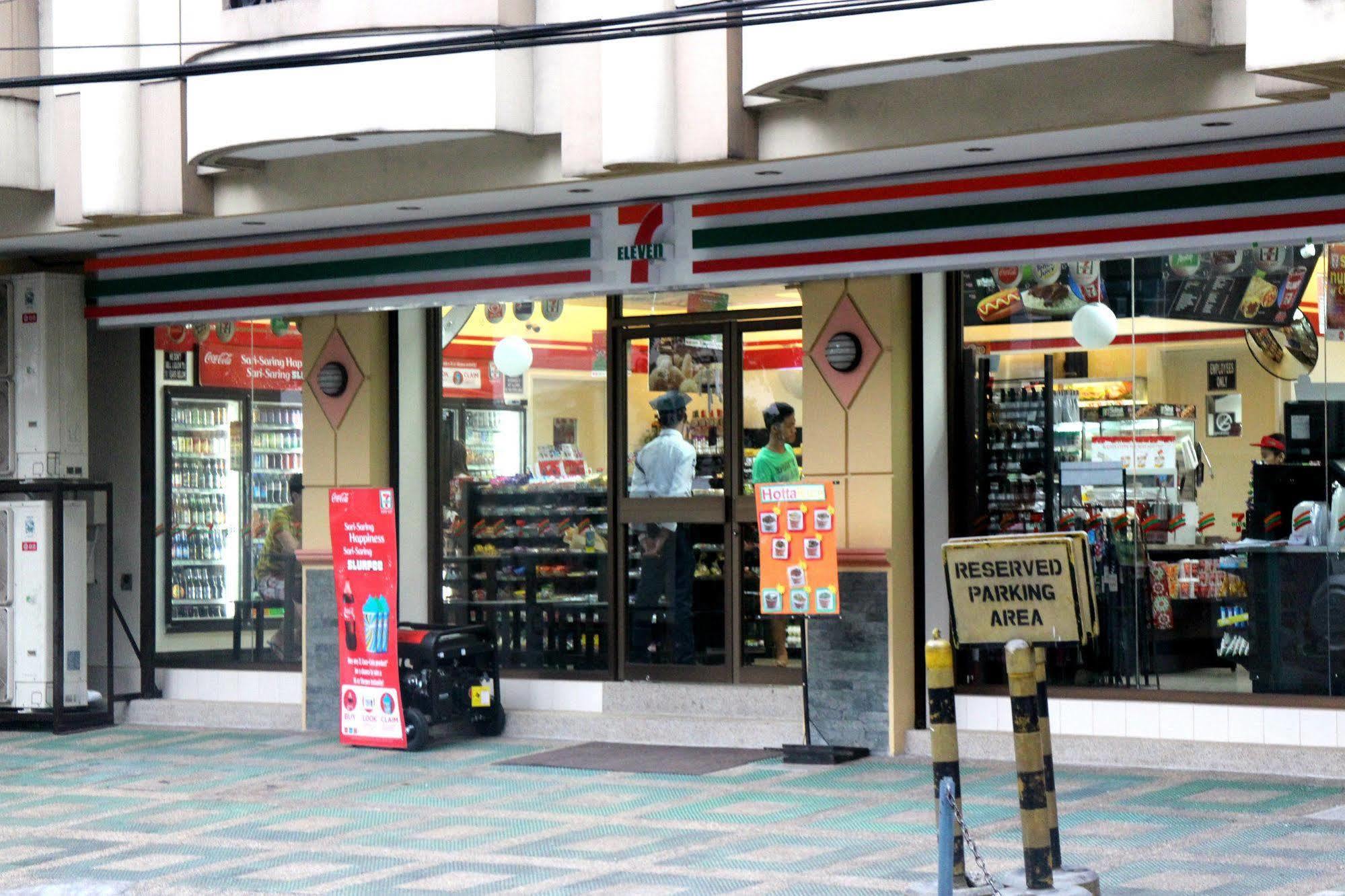 Urban Hostel Pasig City Exterior photo