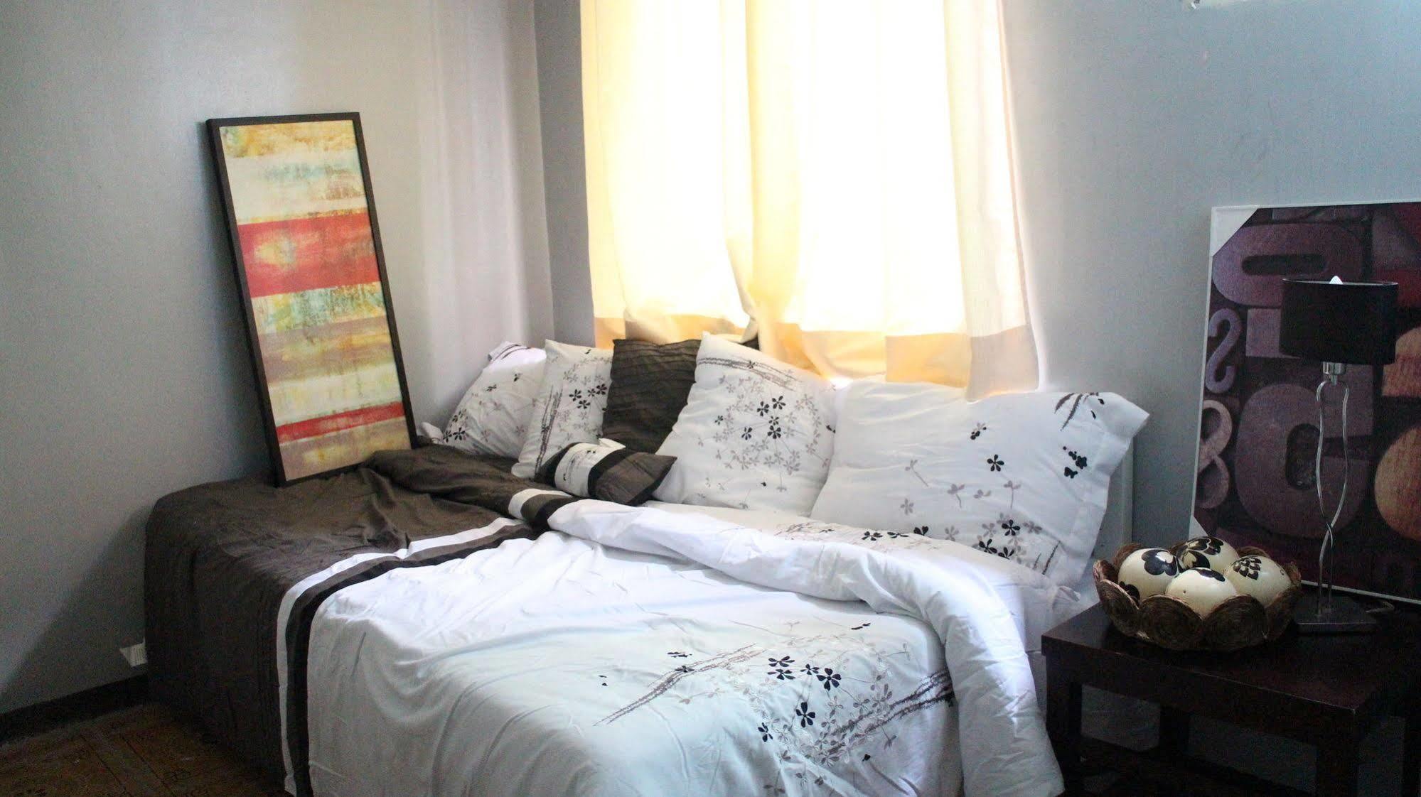 Urban Hostel Pasig City Exterior photo